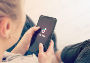 5 Best Sites to Buy TikTok Auto Views in 2026 - Quantum Marketer