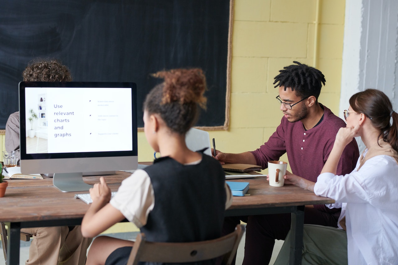 How To Choose The Best Lms For Sales Training Quantum Marketer How To Choose The Best Lms For Sales Training Quantum Marketer